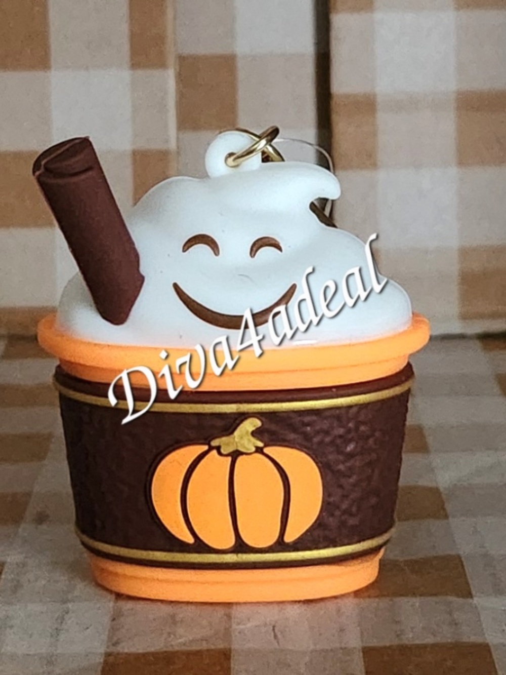 Bath & Body Works PUMPKIN LATTE Pocketbac Holder Keychain